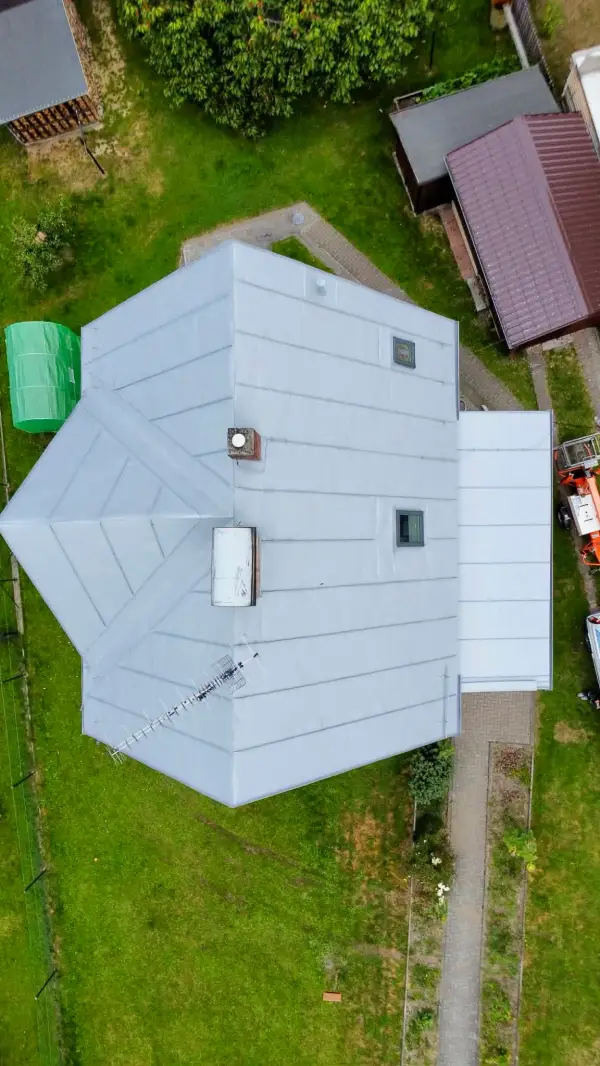 Rezavá střecha po nátěru